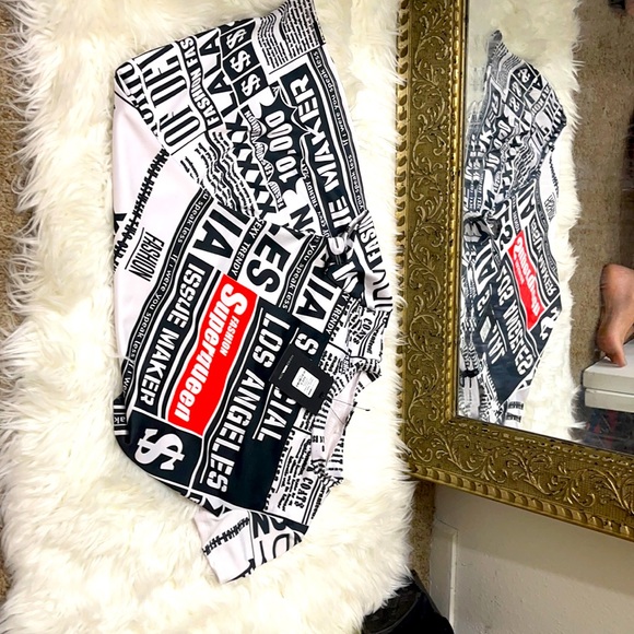 Brand new never been worn size SMALL - Picture 1 of 3